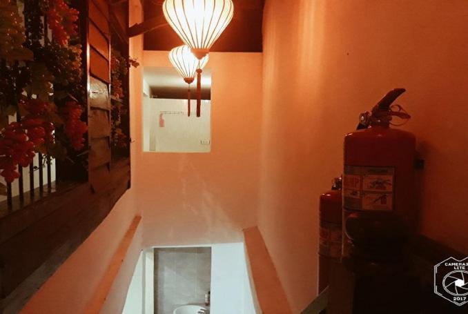 Tony Central Hostel Луанг Прабанг Екстериор снимка
