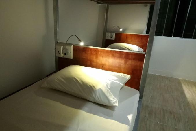Tony Central Hostel Луанг Прабанг Екстериор снимка