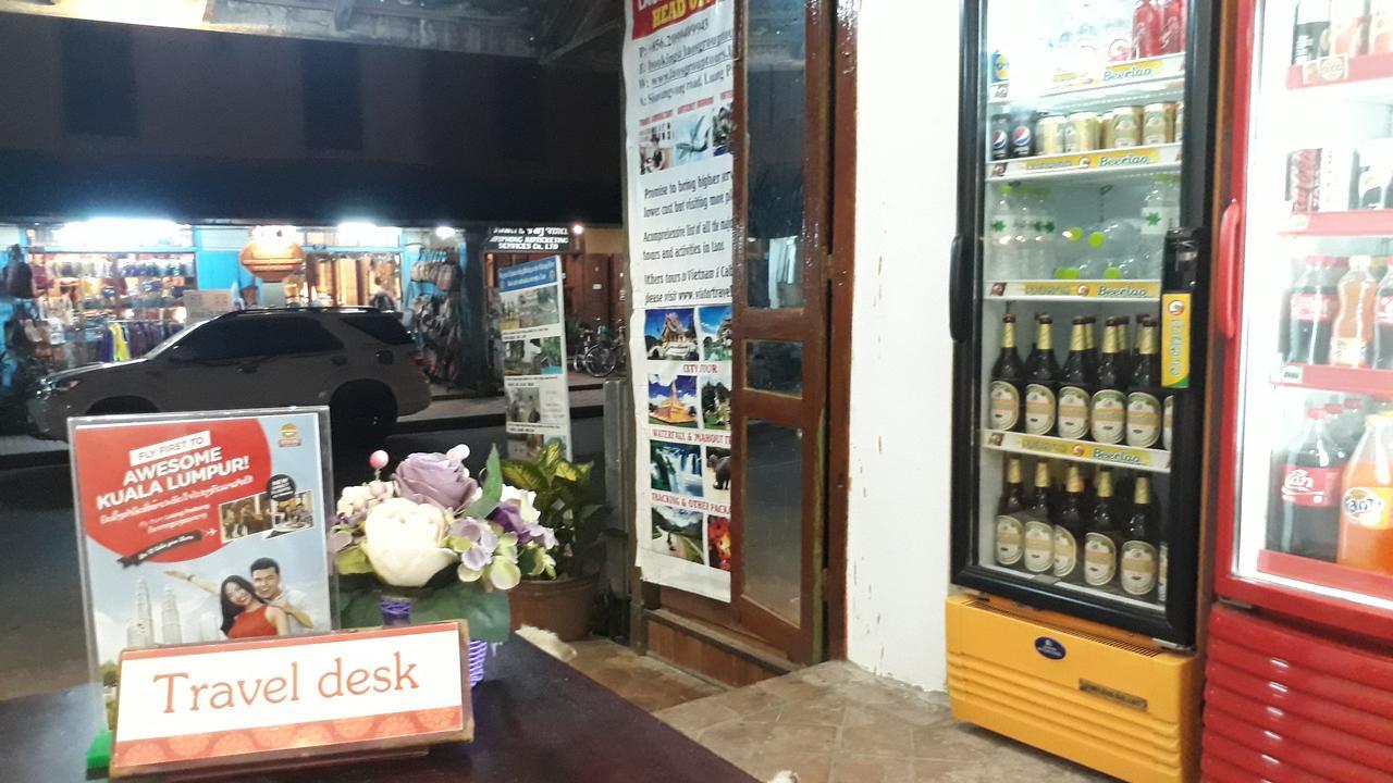 Tony Central Hostel Луанг Прабанг Екстериор снимка